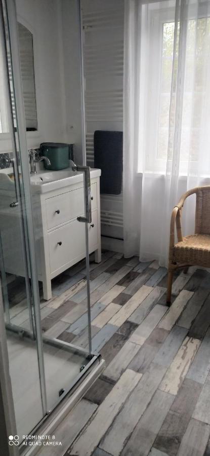 Logement Independant Attenant A Une Maison Dans Grand Jardin Retournac Zewnętrze zdjęcie